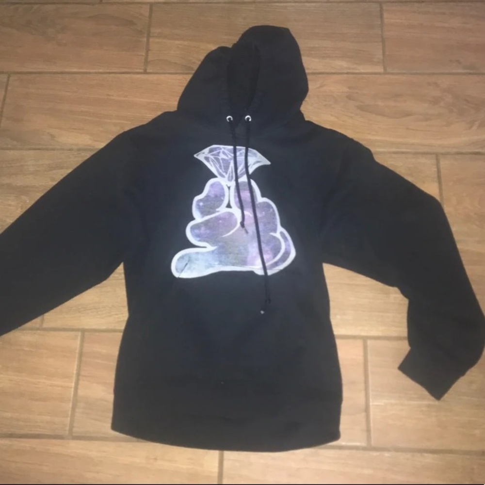 Small graphic hoodie
